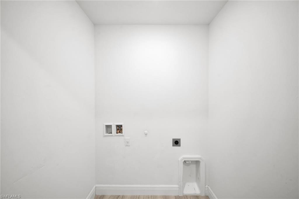 318 Sw 7th Ter Property Photo 14