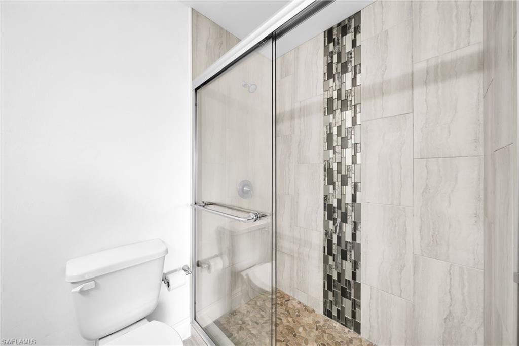 318 Sw 7th Ter Property Photo 21