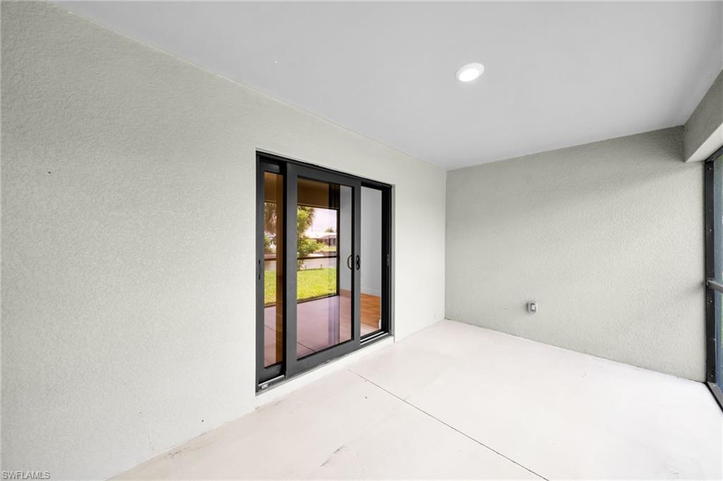 318 Sw 7th Ter Property Photo 24