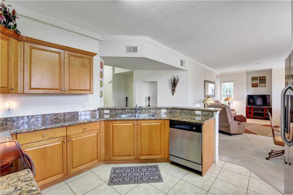 1800 Concordia Lake Cir 2303 Property Photo 2