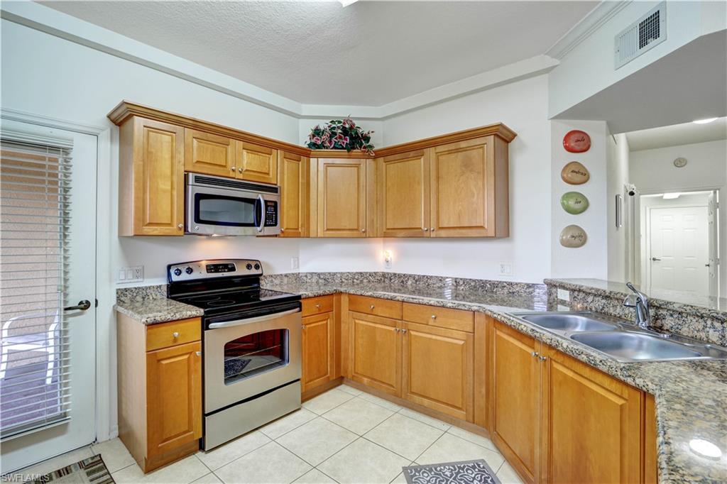 1800 Concordia Lake Cir 2303 Property Photo 3