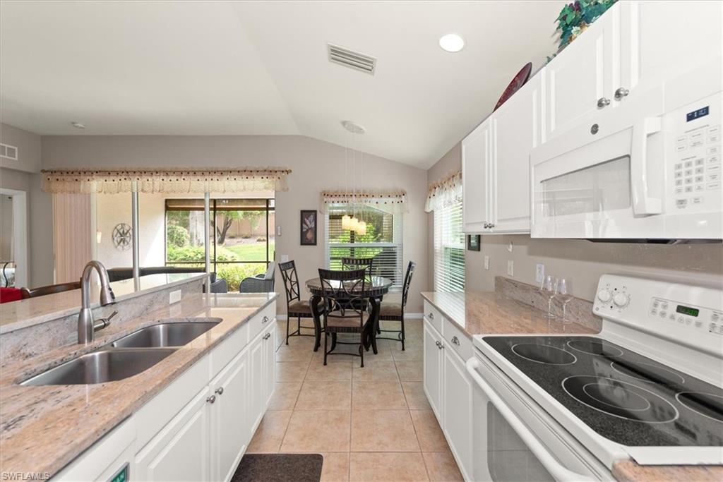 10053 Colonial Country Club Blvd Property Photo 10