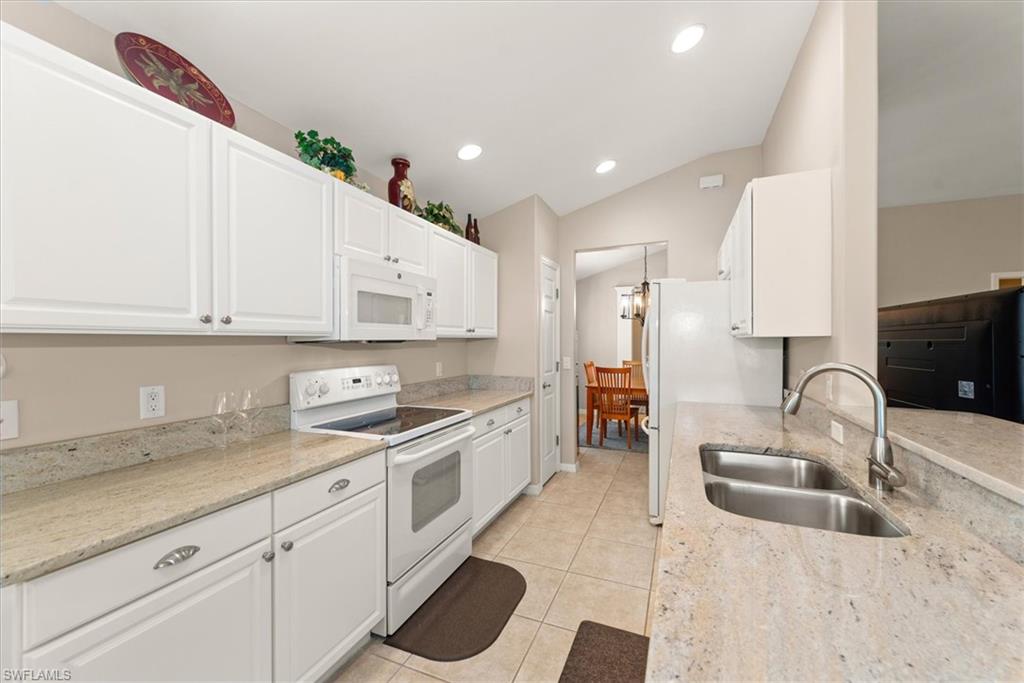 10053 Colonial Country Club Blvd Property Photo 11