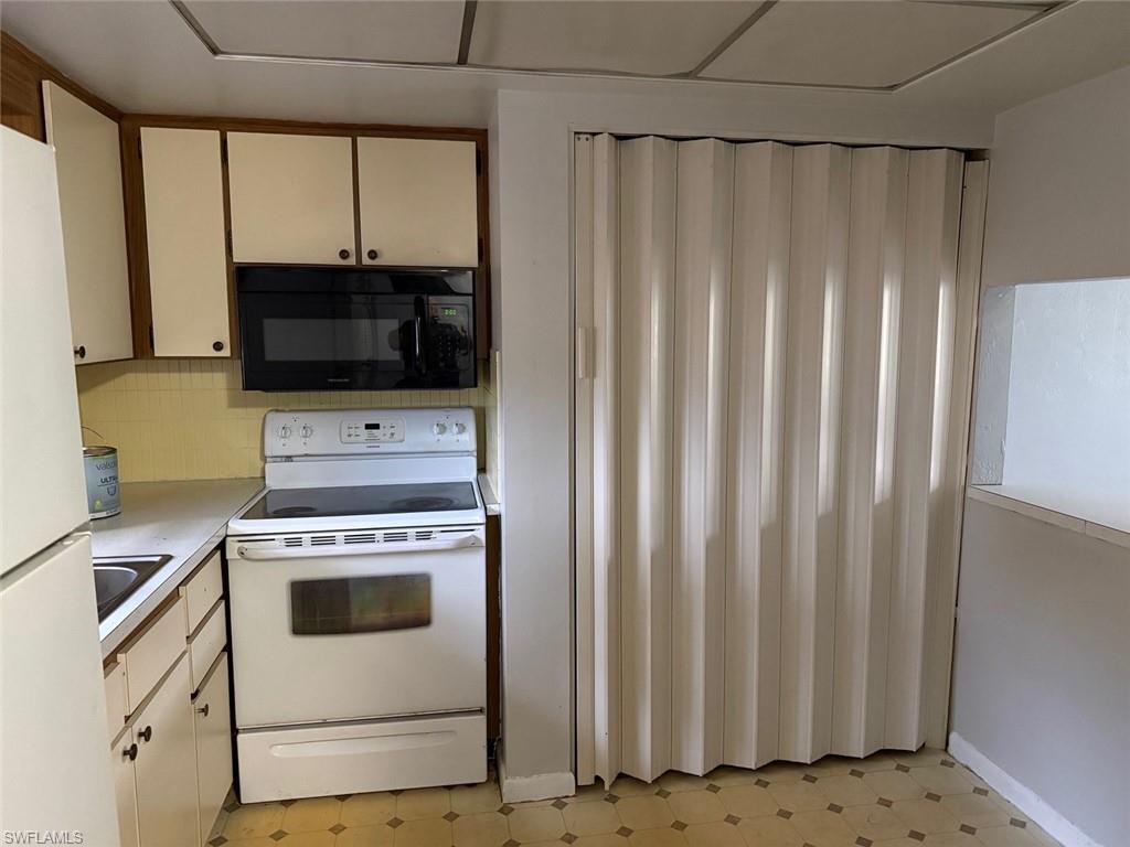 1376 Archer St 2 Property Photo 11
