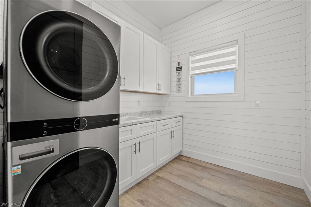 2912 Buttonwood Key Ct Property Photo 45