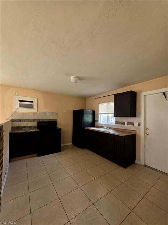 5546 6th Ave Property Photo 8
