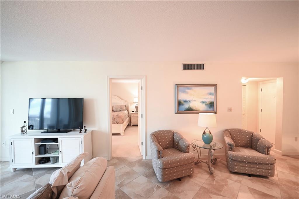 7146 Estero Blvd 614 Property Photo 8
