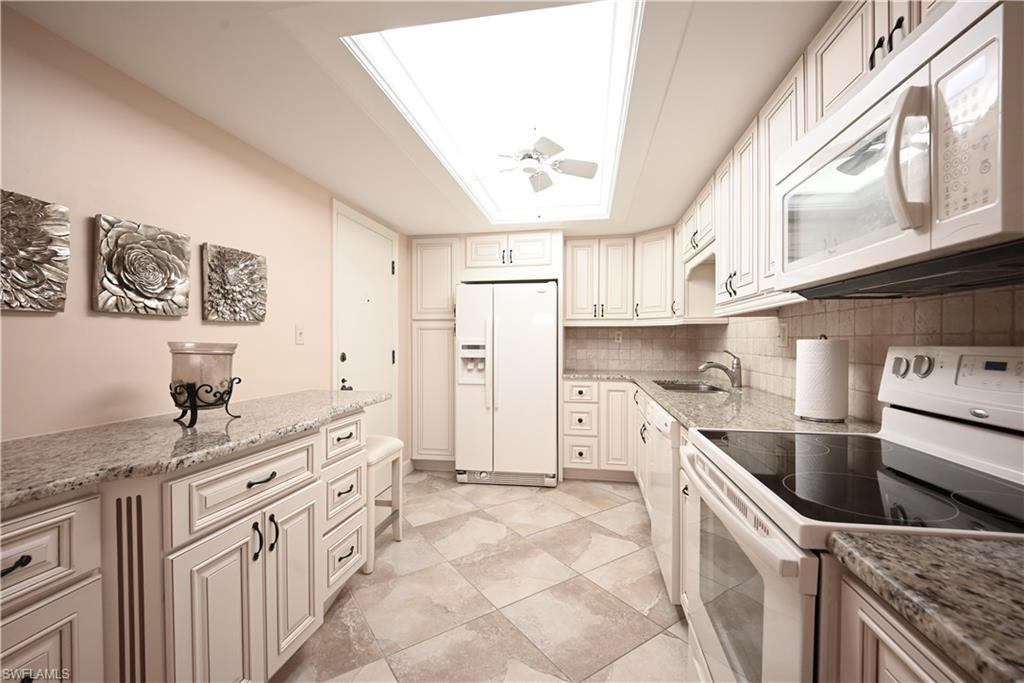 7146 Estero Blvd 614 Property Photo 14