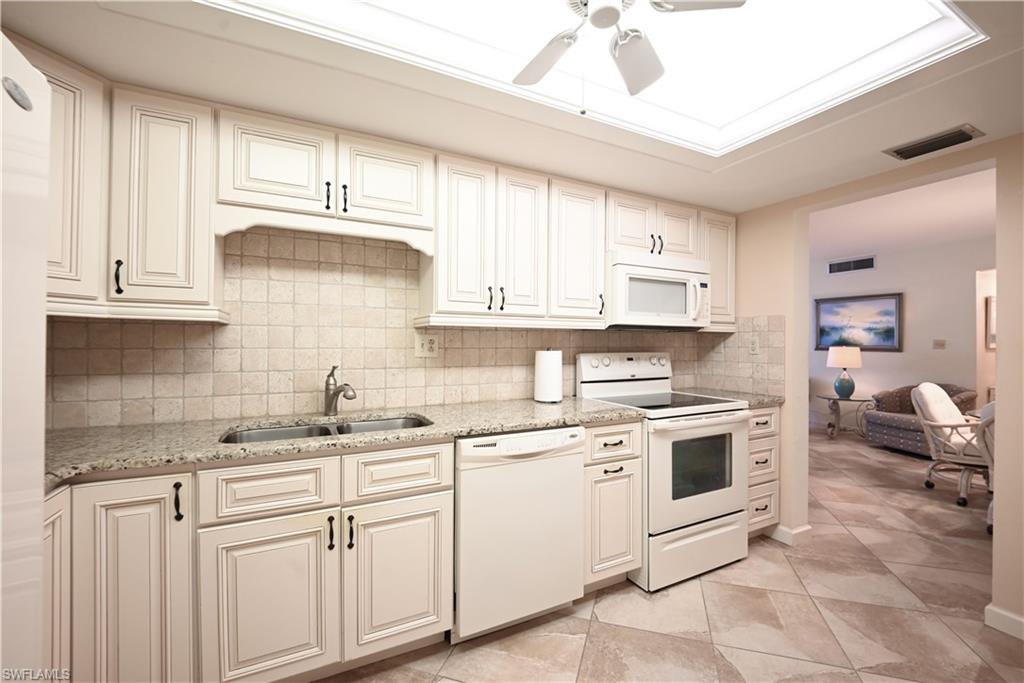 7146 Estero Blvd 614 Property Photo 15