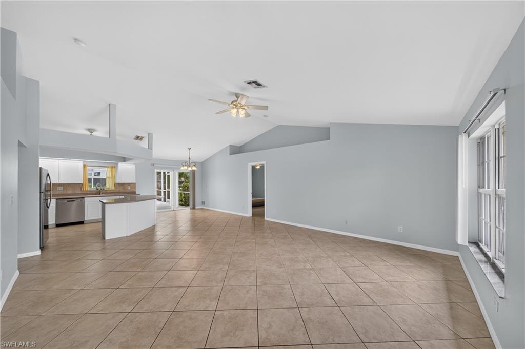 1709 Sw 15th Pl Property Photo 5