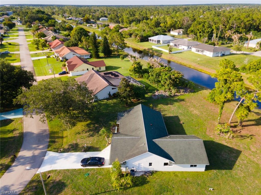 561 Foxcreek Dr Property Photo 4