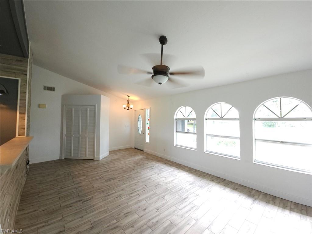 561 Foxcreek Dr Property Photo 8