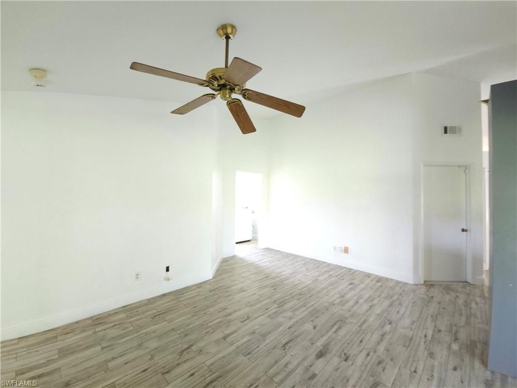 561 Foxcreek Dr Property Photo 11
