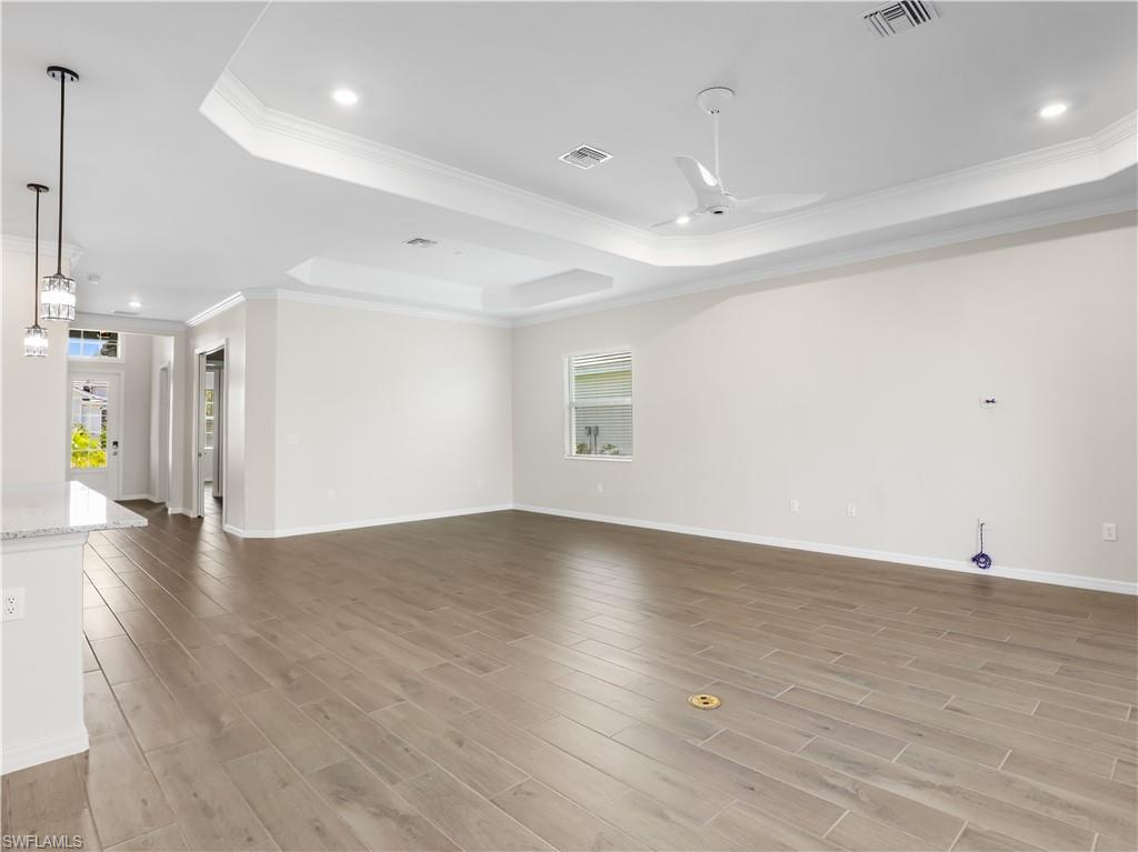 15904 Sugar Hill Dr Property Photo 10