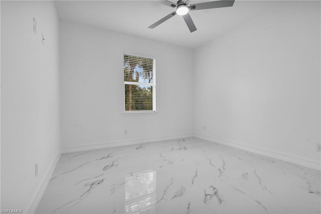 918 8th Ave Property Photo 22