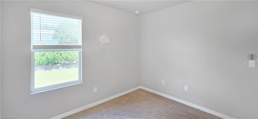 1922 Xelda Ave N Property Photo 22