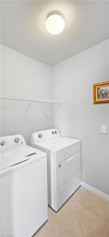 1922 Xelda Ave N Property Photo 24