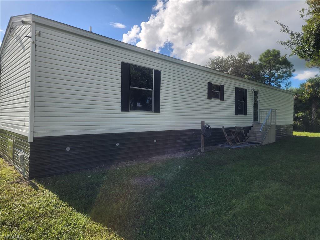 330 N Cabbage Palm St Property Photo 3