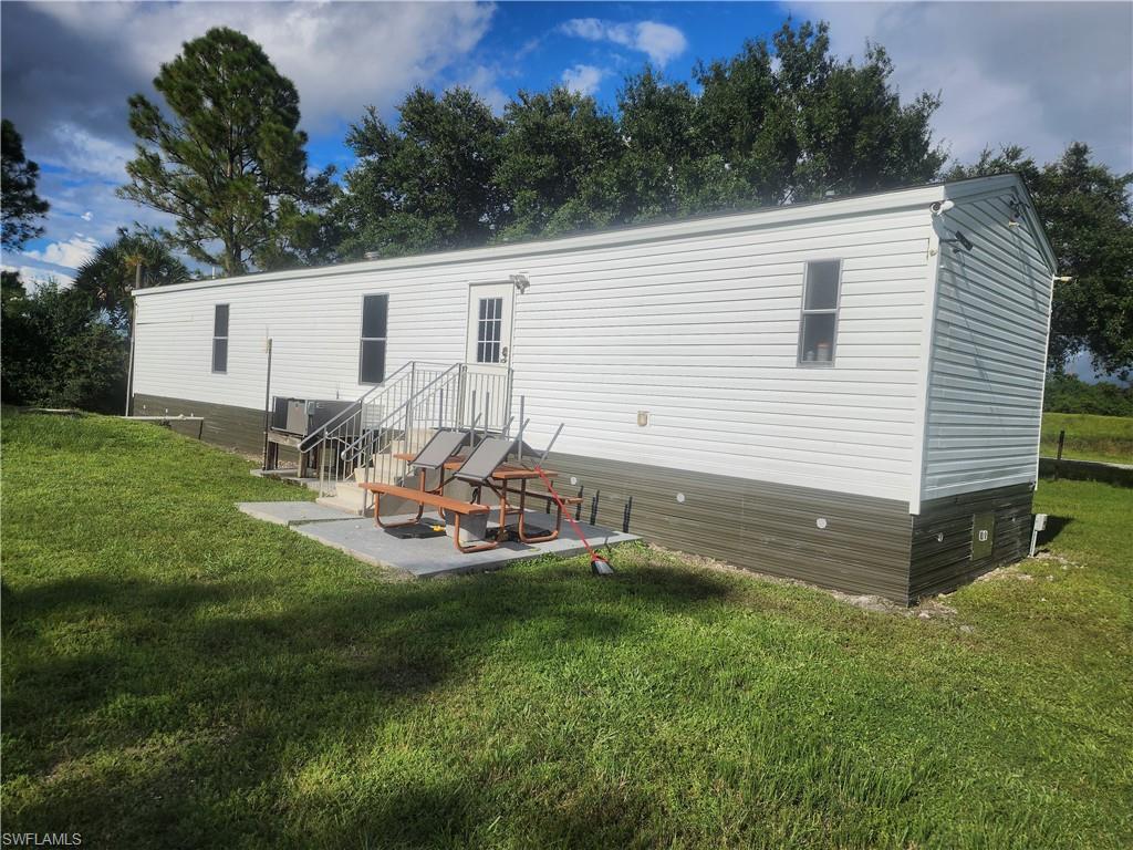 330 N Cabbage Palm St Property Photo 4