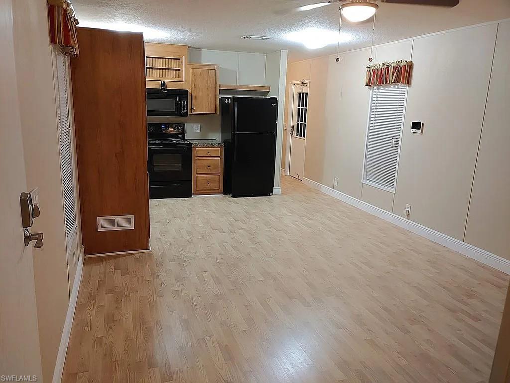 330 N Cabbage Palm St Property Photo 13