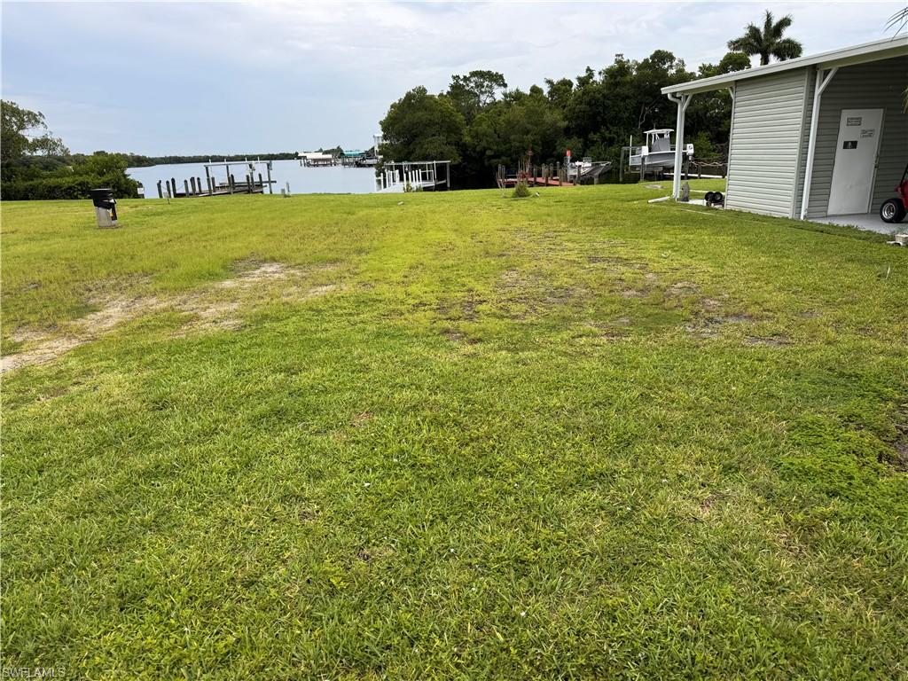 324 Shoreland Dr Property Photo 1