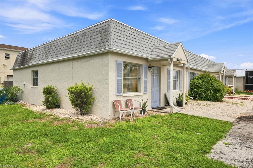 6636-6640 Warwick Cir Property Photo 5