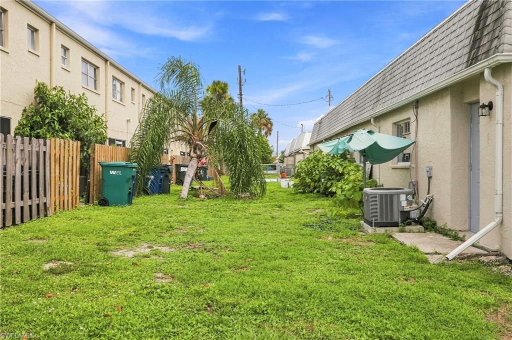 6636-6640 Warwick Cir Property Photo 13