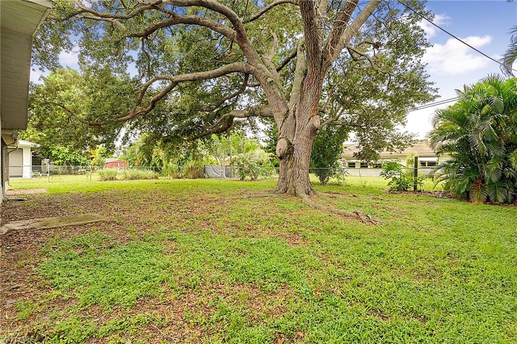 17404 Homewood Rd Property Photo 5