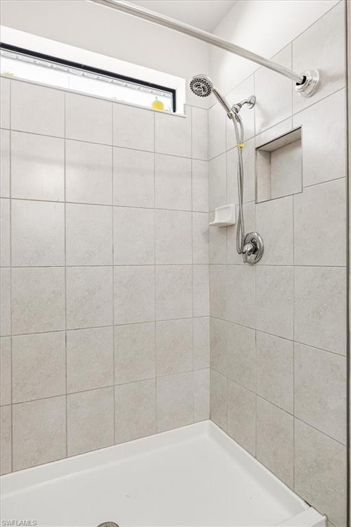 10761 Firebush Cir Property Photo 19