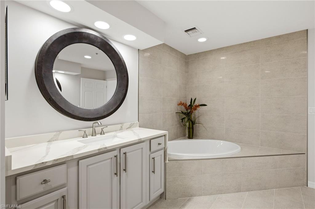 4141 Bay Beach Ln 463 Property Photo 20