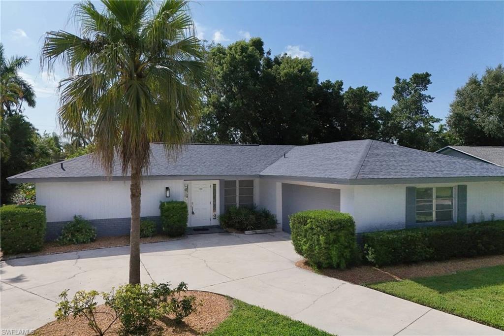 5661 Eichen Cir E Property Photo 1