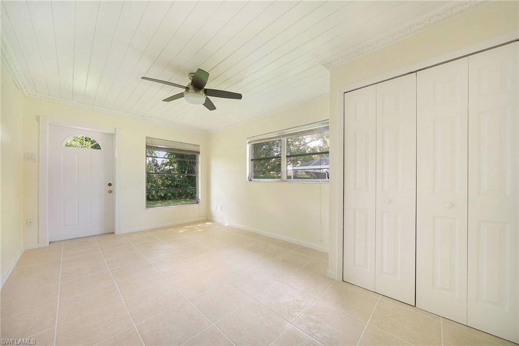 5661 Eichen Cir E Property Photo 5