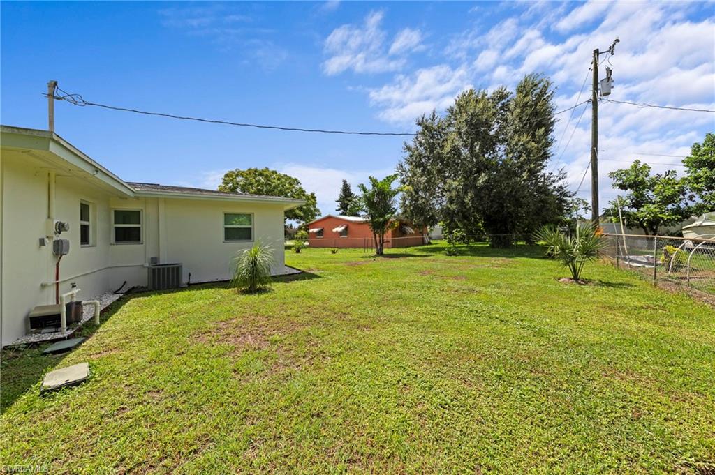 1212 Barnsdale St Property Photo 27