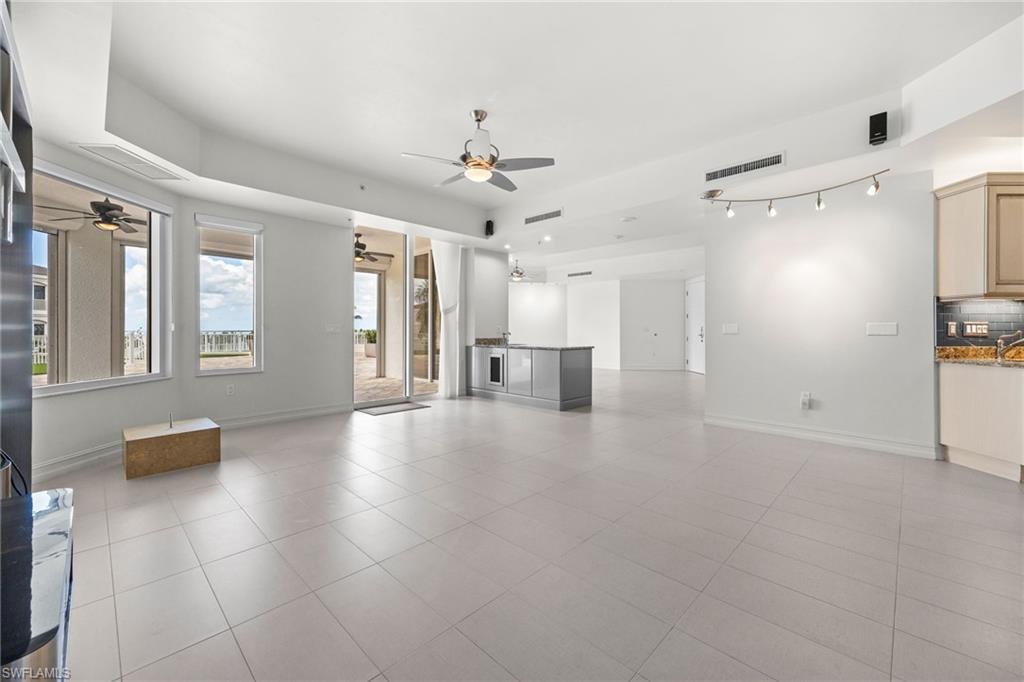 14270 Royal Harbour Ct 323 Property Photo 11