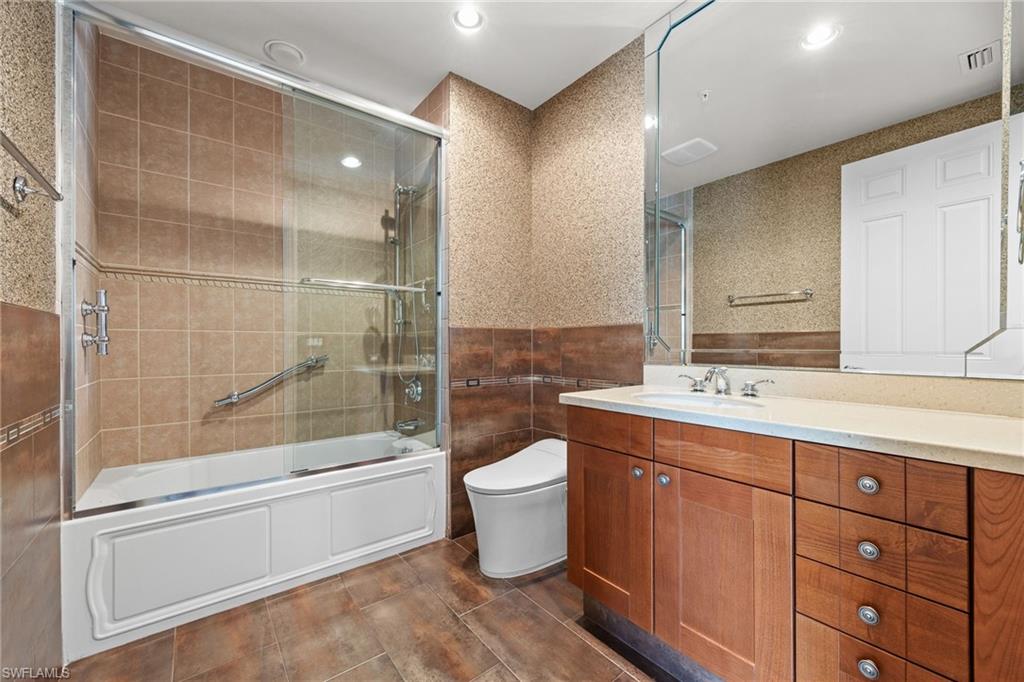14270 Royal Harbour Ct 323 Property Photo 22