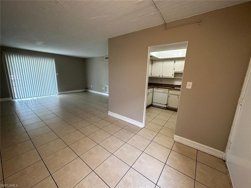 1830 Maravilla Ave 303 Property Photo 14