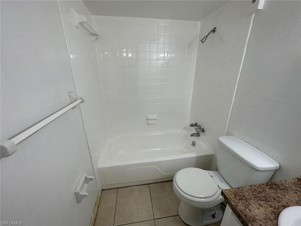 1830 Maravilla Ave 303 Property Photo 21