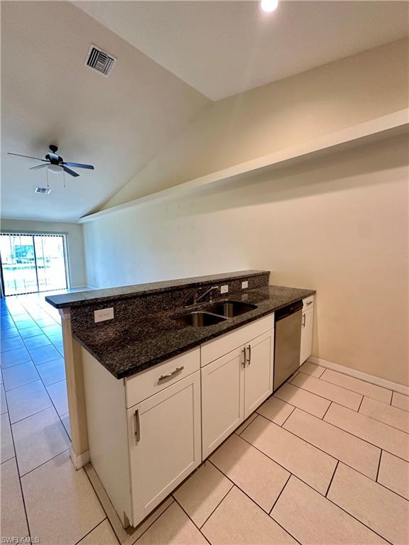 1712 Sw 32nd St Property Photo 8
