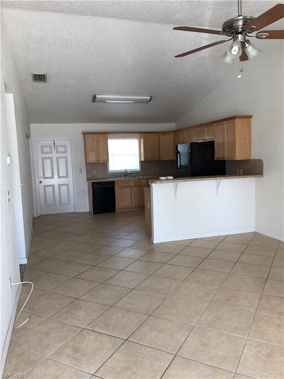 181 Margaret ST Property Photo 1