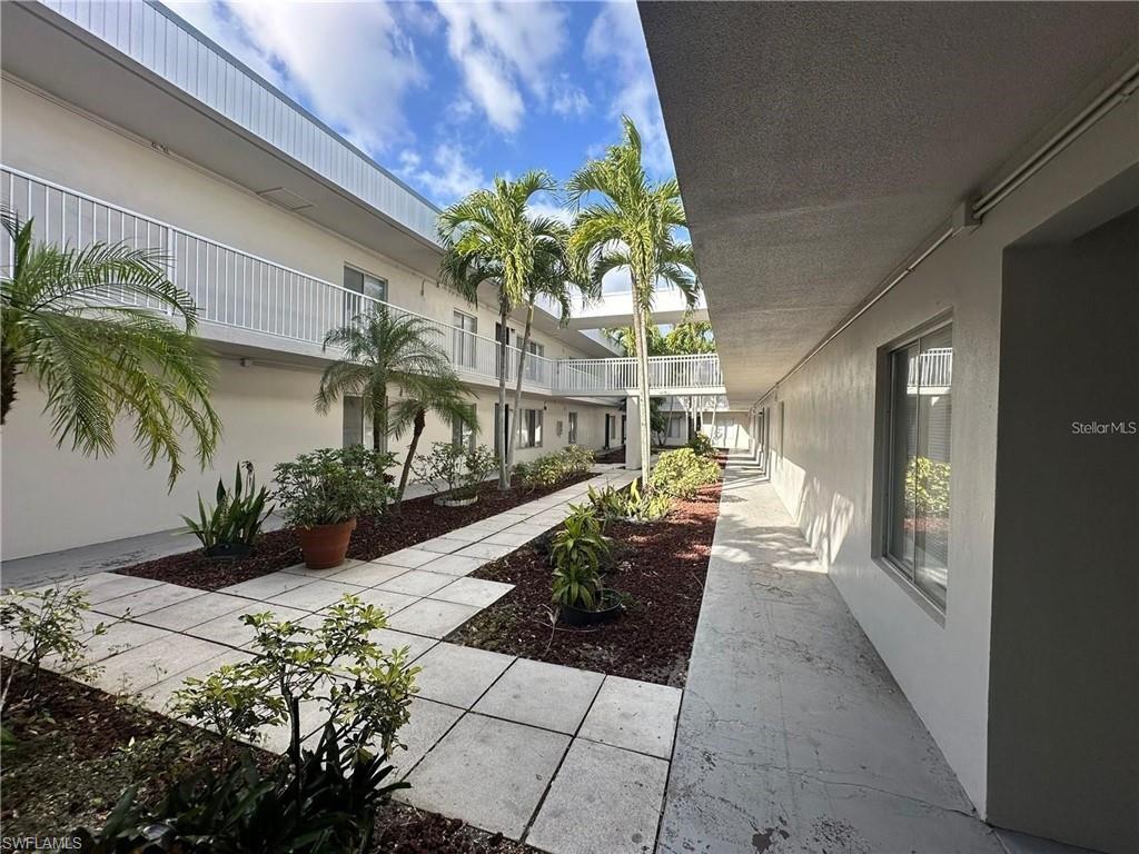 1830 Maravilla Ave 607 Property Photo 11