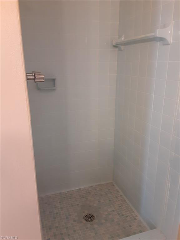 1830 Maravilla Ave 607 Property Photo 20