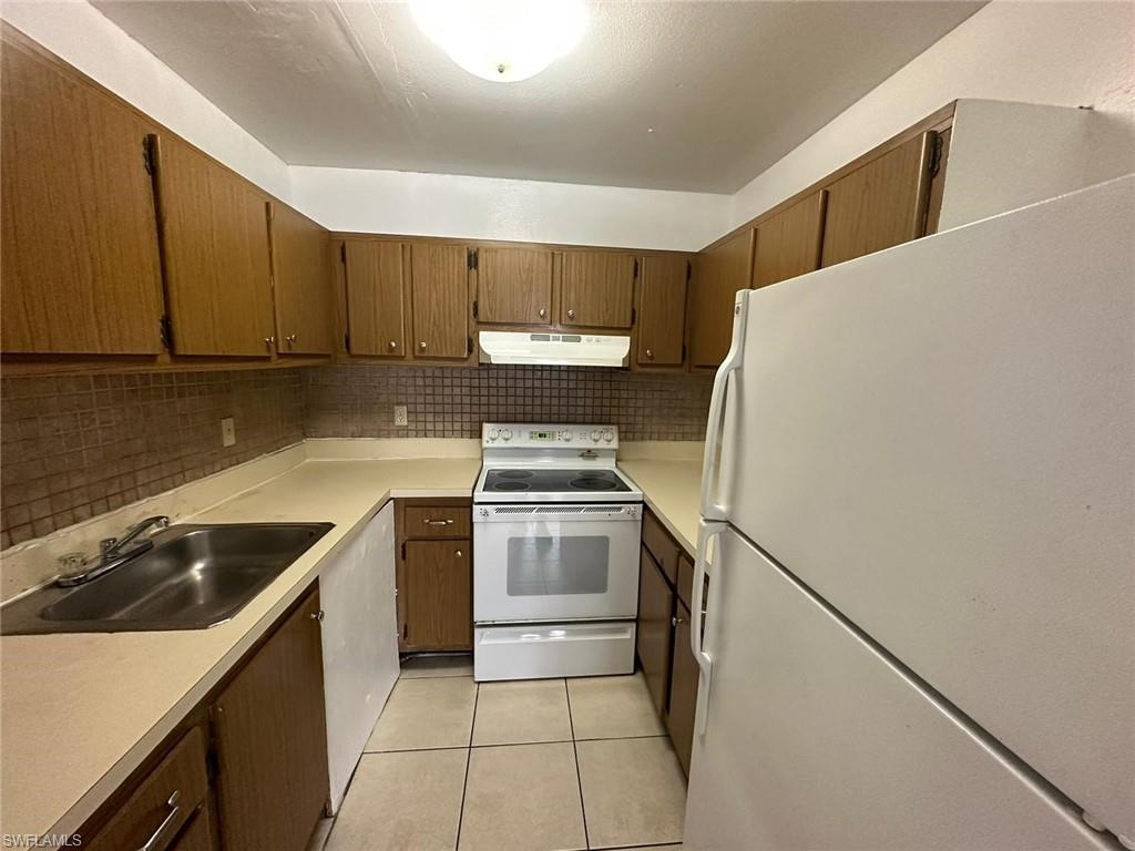 1830 Maravilla Ave 202 Property Photo 18