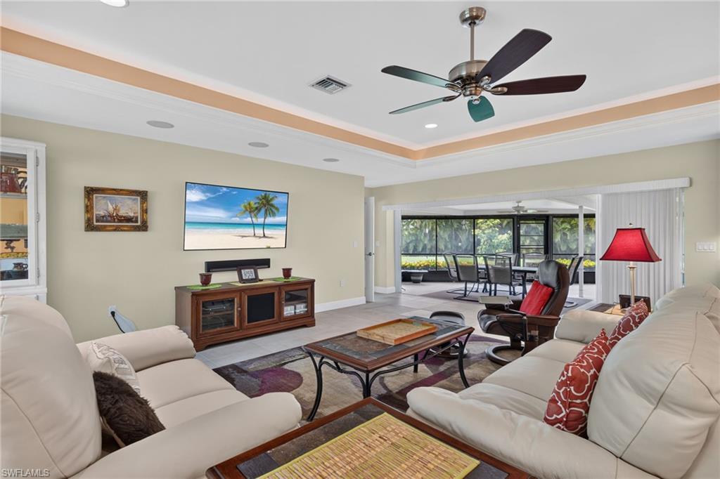 4478 Windjammer Ln Property Photo 10