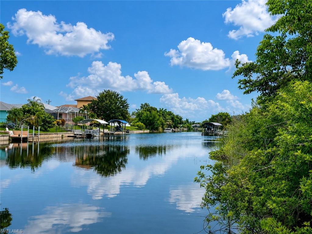 2 NE 13th AVE Property Photo 1