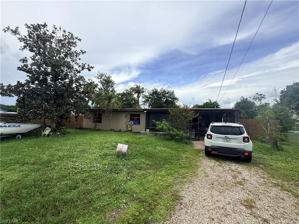 221 Brooks Ct Property Photo 1