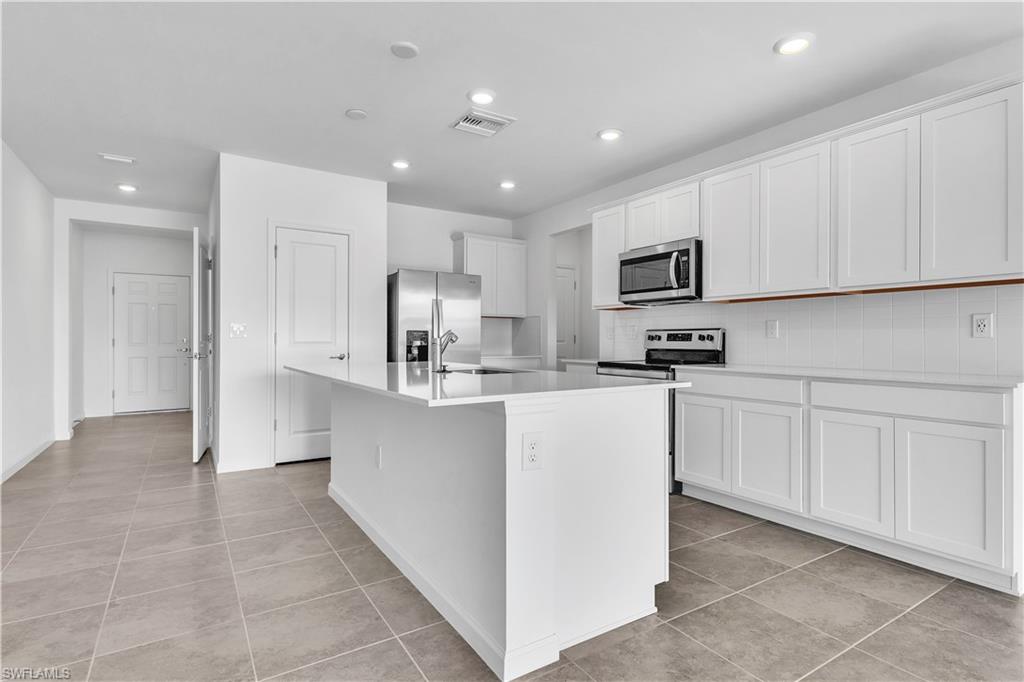 1424 Weeping Willow Ct Property Photo 17