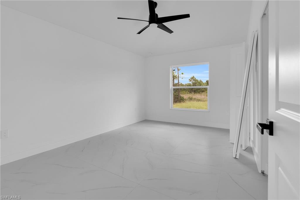 863 Burrows Ave Property Photo 16