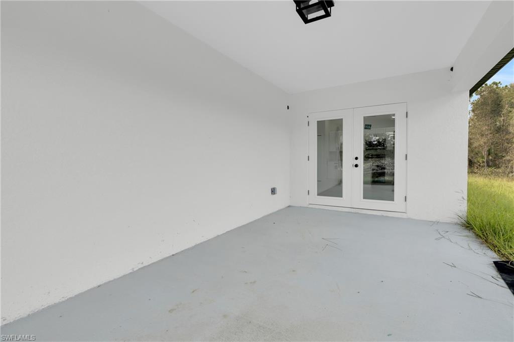 863 Burrows Ave Property Photo 24