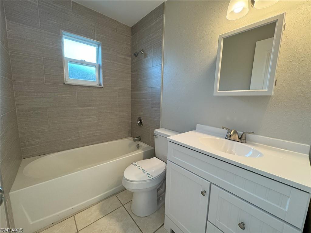 4402-4404 Santa Barbara Blvd Property Photo 19