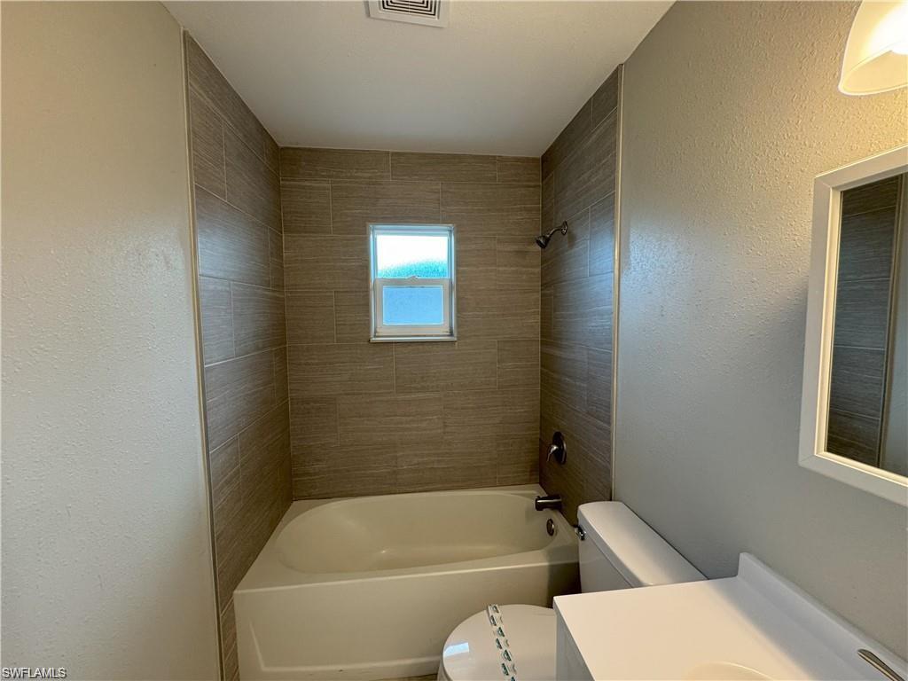 4402-4404 Santa Barbara Blvd Property Photo 20